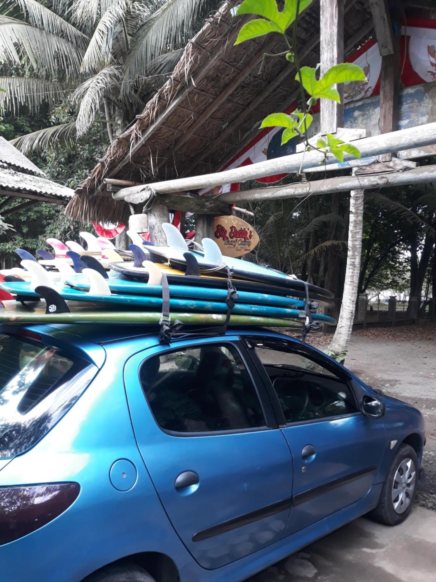 Big Daddy'S Surfcamp Apartment Pasanggaran Exterior photo